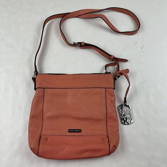 VINCE CAMUTO Crossbody Purse Bag Pebbled Leather Zip Pockets Salmon - Picture 1 of 10